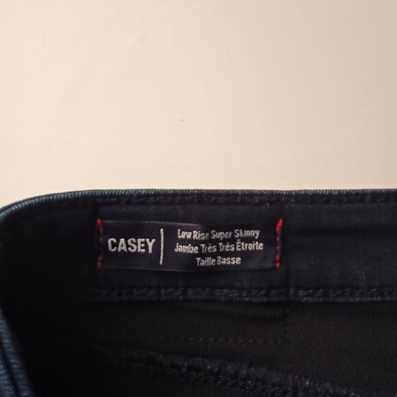 True Religion Jeans Size 26/2 Casey Low Rise Super Skinny Dark Wash - Picture 6 of 10